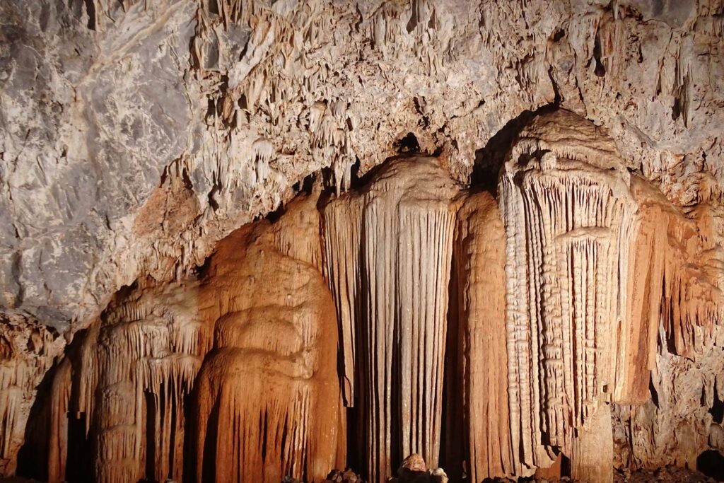 Σπήλαιο Καπαρελλίου 2
