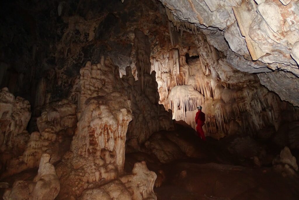Σπήλαιο Καπαρελλίου 4